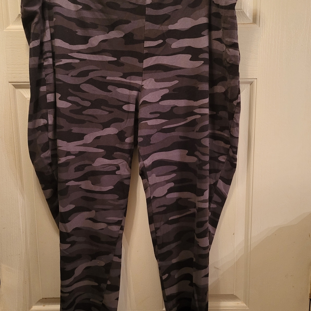 Torrid Gray Camo leggings